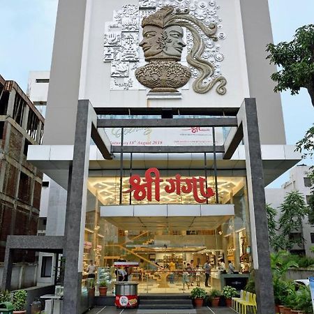 Shree Ganga Smb Hotels Ujjain Exterior photo