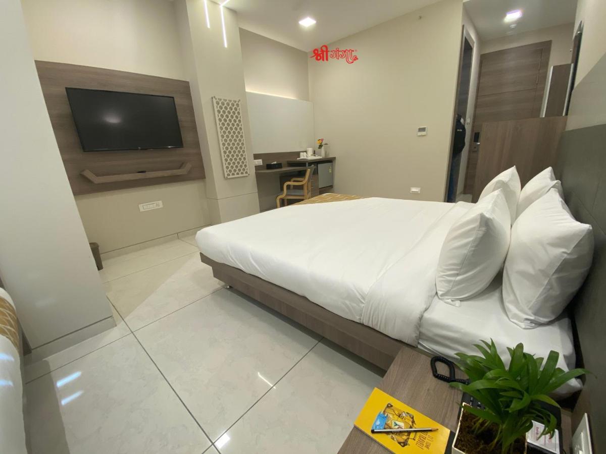 Shree Ganga Smb Hotels Ujjain Exterior photo